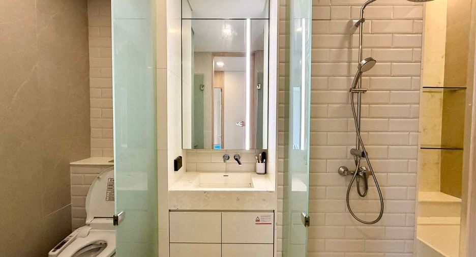 Condo en venta de 2 habitaciones en Khlong Toei, Bangkok