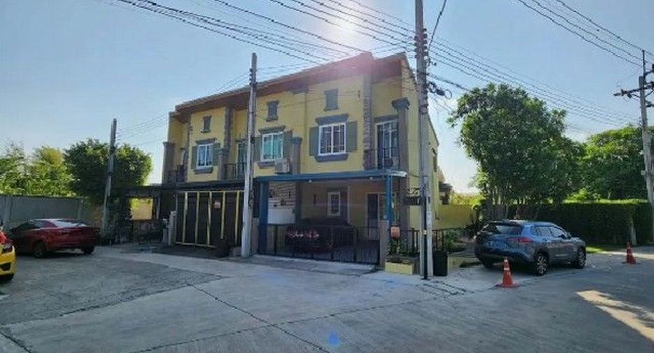 À vendre 1 chambre maison de ville à Bang Bua Thong, Nonthaburi