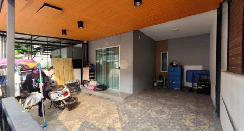 À vendre 1 chambre maison de ville à Bang Bua Thong, Nonthaburi