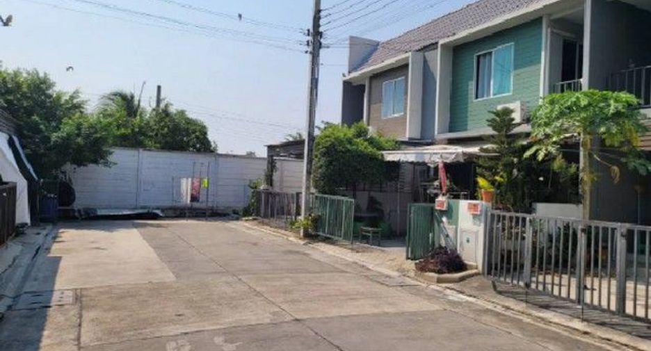 À vendre 1 chambre maison de ville à Bang Bua Thong, Nonthaburi