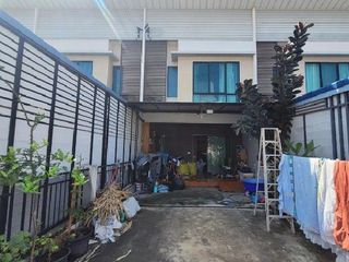 出售 1 卧室 联排别墅 在 Bang Bua Thong, Nonthaburi