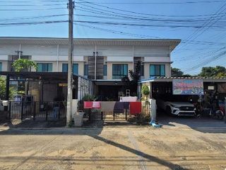 出售 1 卧室 联排别墅 在 Bang Bua Thong, Nonthaburi