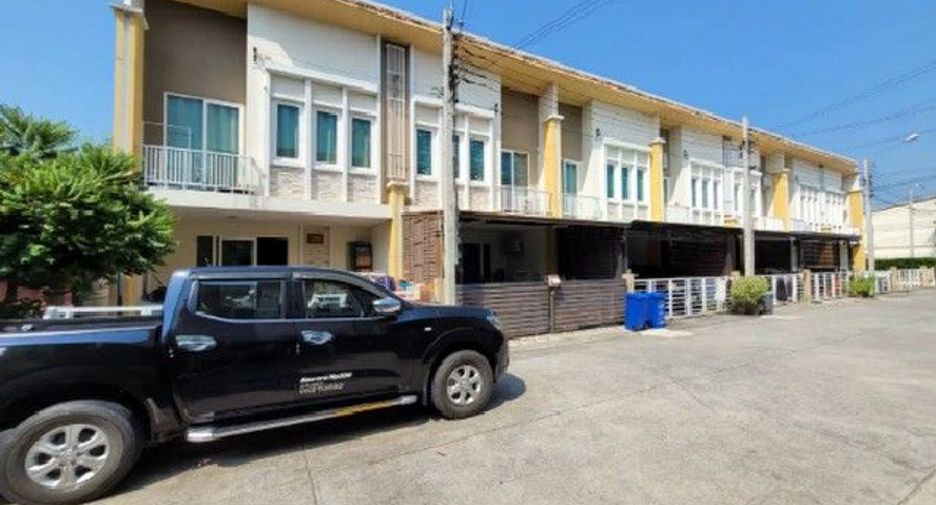 Reihenhaus zum Kauf mit 1 Zimmer in Bang Bua Thong, Nonthaburi