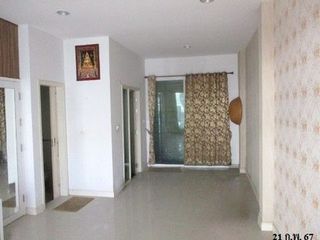 For sale 1 bed townhouse in Bang Kapi, Bangkok
