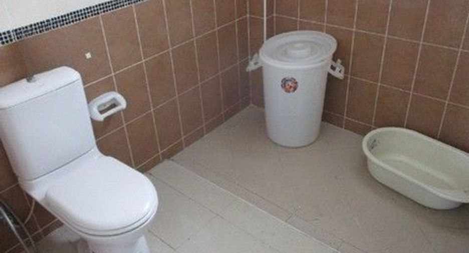Reihenhaus zum Kauf mit 1 Zimmer in Bang Kapi, Bangkok