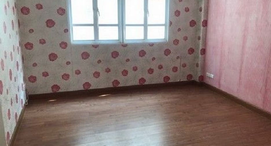 For sale 1 bed townhouse in Lak Si, Bangkok