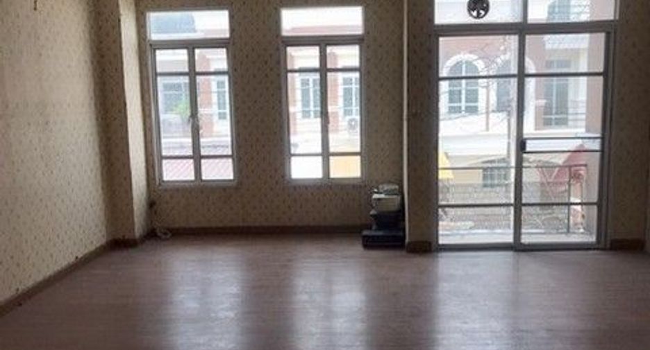 For sale 1 bed townhouse in Lak Si, Bangkok