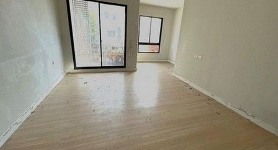Casa adosada en venta de 1 habitaciones en Lak Si, Bangkok