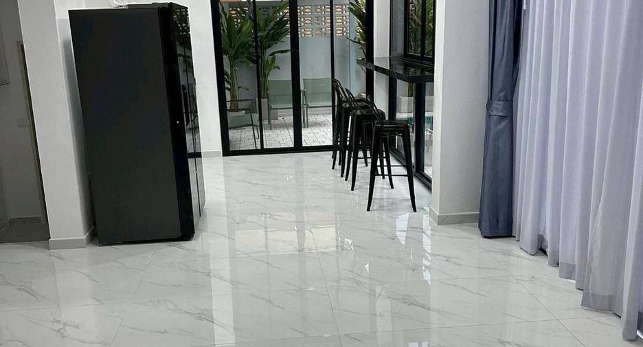 For rent 4 bedrooms villa in Jomtien, Pattaya