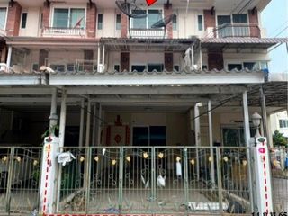 For sale 1 bed townhouse in Bang Khen, Bangkok