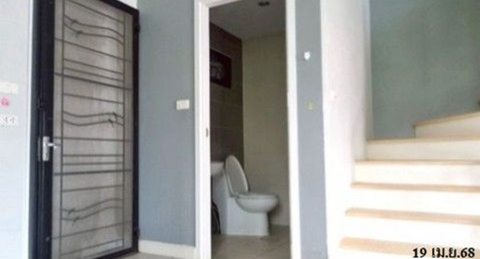 For sale 1 bed townhouse in Wang Thonglang, Bangkok