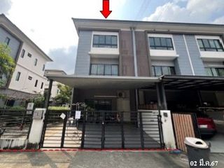 For sale 1 bed townhouse in Wang Thonglang, Bangkok