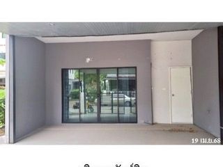 For sale 1 bed townhouse in Wang Thonglang, Bangkok