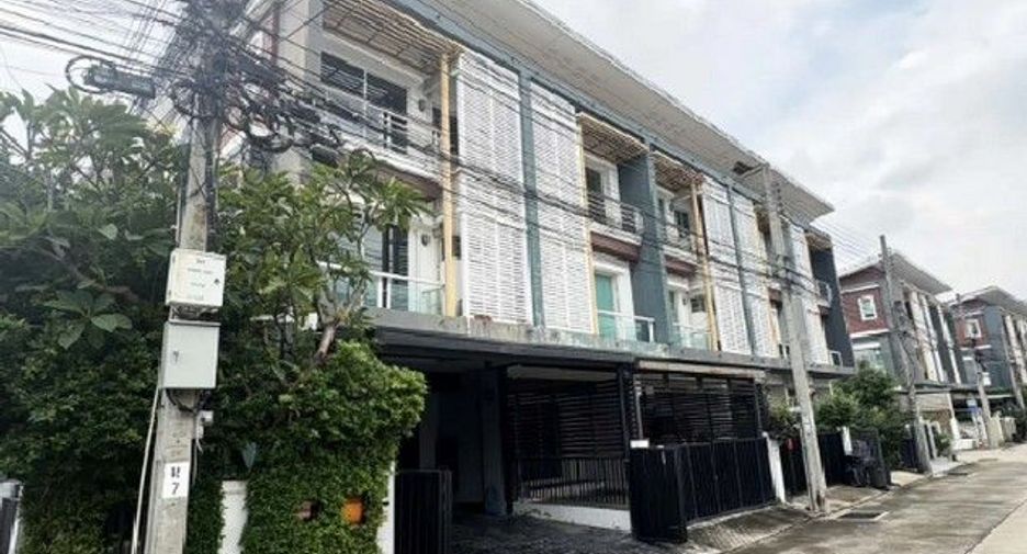 Casa adosada en venta de 1 habitaciones en Bang Bua Thong, Nonthaburi