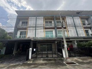 Casa adosada en venta de 1 habitaciones en Bang Bua Thong, Nonthaburi