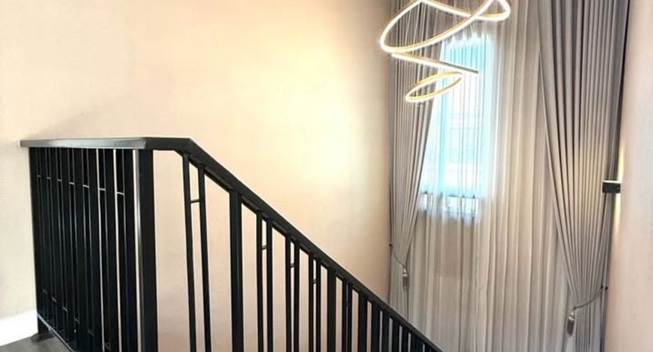 For rent 4 bedrooms house in Bang Phli, Samut Prakan