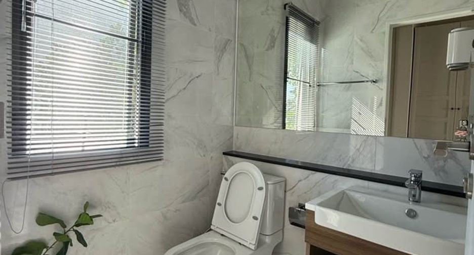For rent 4 bedrooms house in Bang Phli, Samut Prakan
