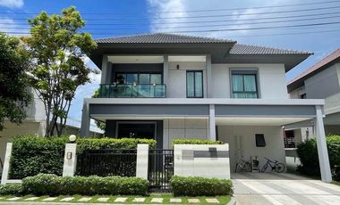 For rent 4 bedrooms house in Bang Phli, Samut Prakan