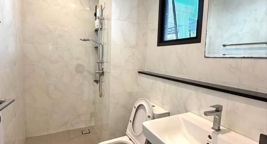 For rent 4 bedrooms house in Bang Phli, Samut Prakan