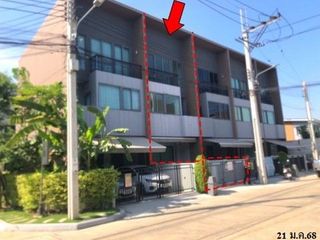 For sale 1 bed townhouse in Thung Khru, Bangkok
