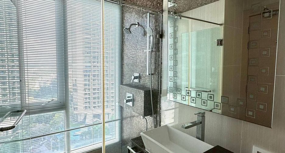 For rent 2 bedrooms condo in Bang Lamung, Chonburi