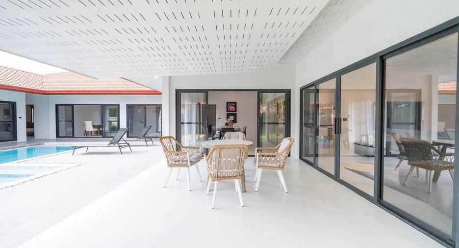 For rent 5 ベッドルーム villa in Sattahip, Chonburi