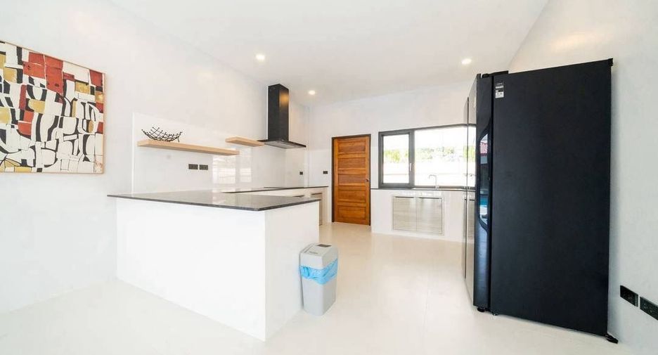 For rent 5 ベッドルーム villa in Sattahip, Chonburi