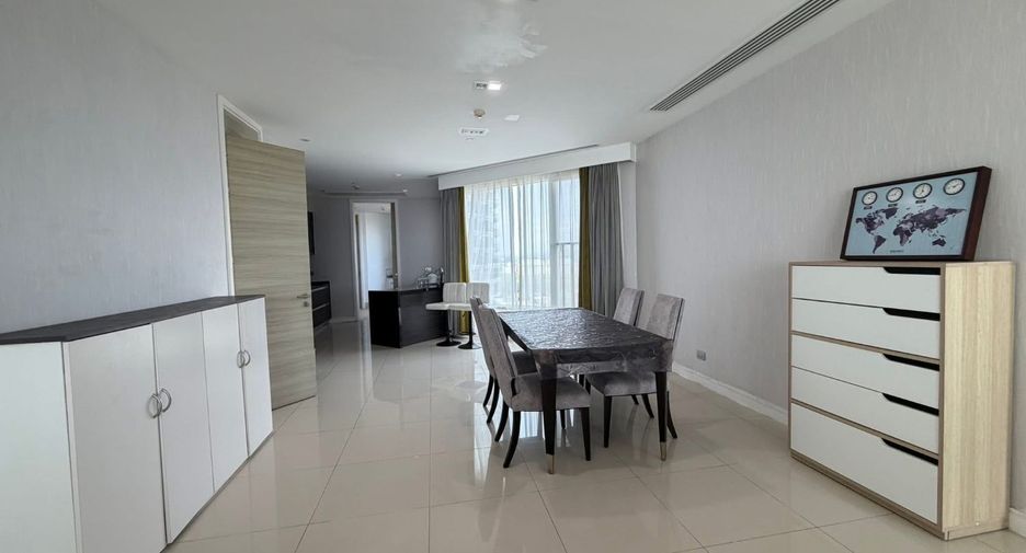 For rent 4 bedrooms condo in Bang Lamung, Chonburi