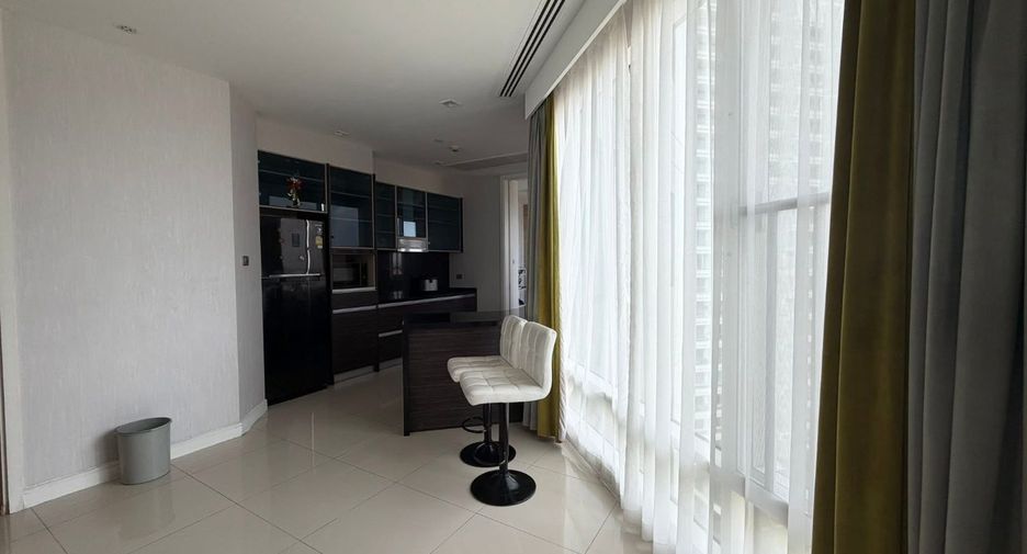 For rent 4 bedrooms condo in Bang Lamung, Chonburi