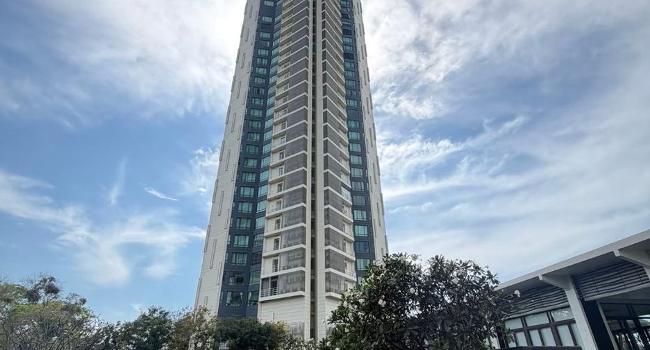 For rent 4 bedrooms condo in Bang Lamung, Chonburi