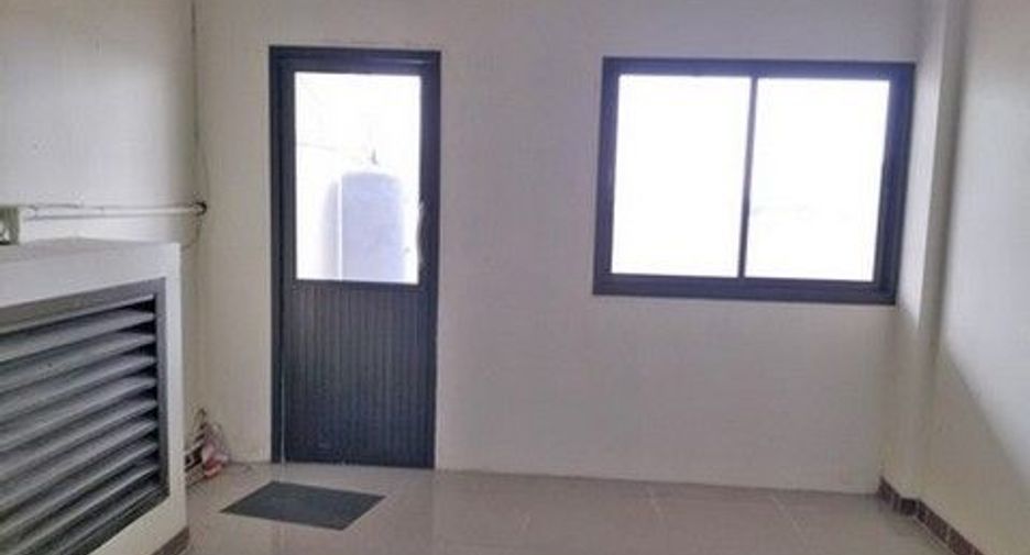 Casa adosada en venta de 1 habitaciones en Suan Luang, Bangkok