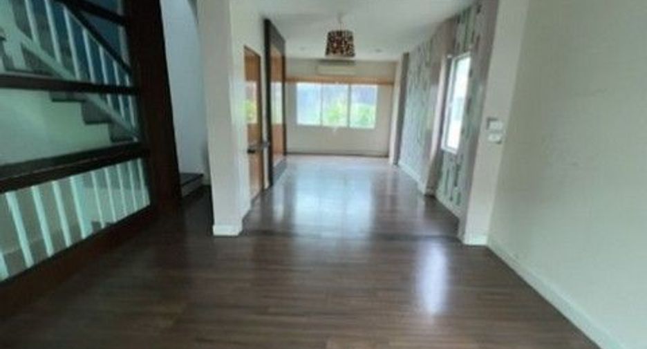 For sale 1 bed townhouse in Bueng Kum, Bangkok