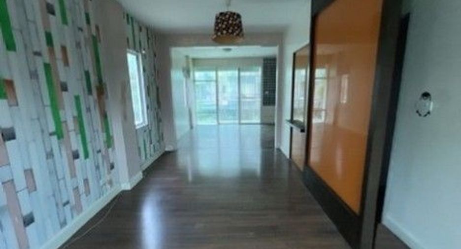 For sale 1 bed townhouse in Bueng Kum, Bangkok