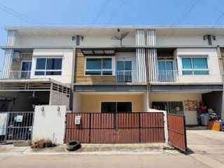 Casa adosada en venta de 1 habitaciones en Bang Bua Thong, Nonthaburi