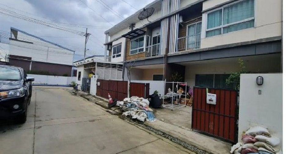 Casa adosada en venta de 1 habitaciones en Bang Bua Thong, Nonthaburi
