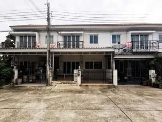 Casa adosada en venta de 1 habitaciones en Bang Bua Thong, Nonthaburi