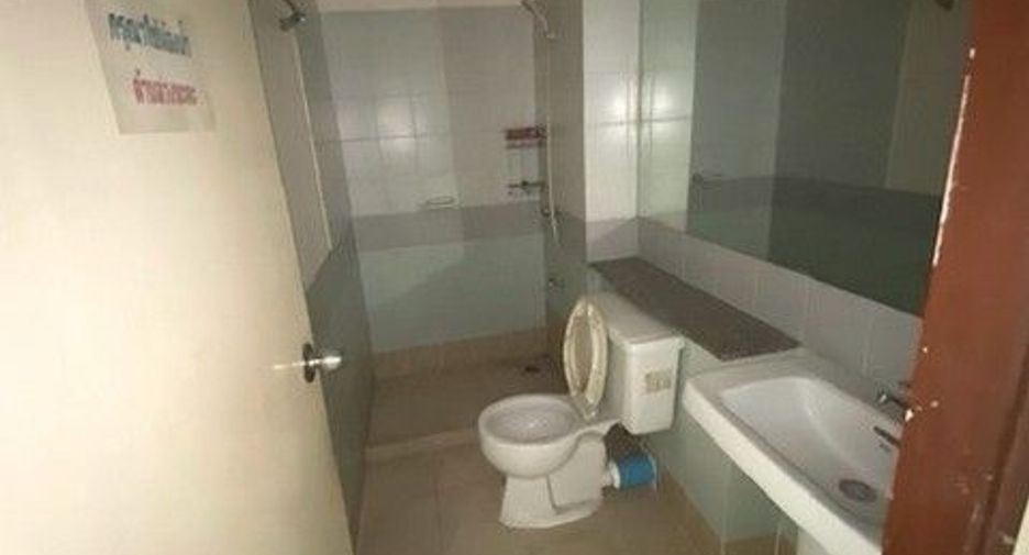 For sale 1 bed townhouse in Wang Thonglang, Bangkok