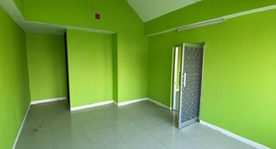 For sale 1 bed townhouse in Wang Thonglang, Bangkok