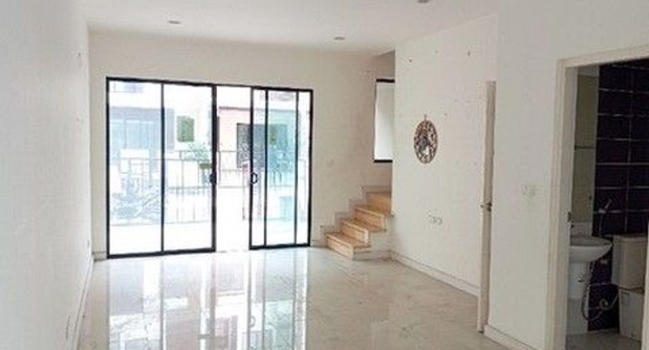 For sale 1 bed townhouse in Bang Bon, Bangkok