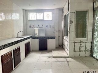 For sale 1 Beds townhouse in Saphan Sung, Bangkok