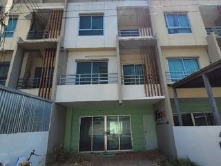 Casa adosada en venta de 1 habitaciones en Bang Bua Thong, Nonthaburi