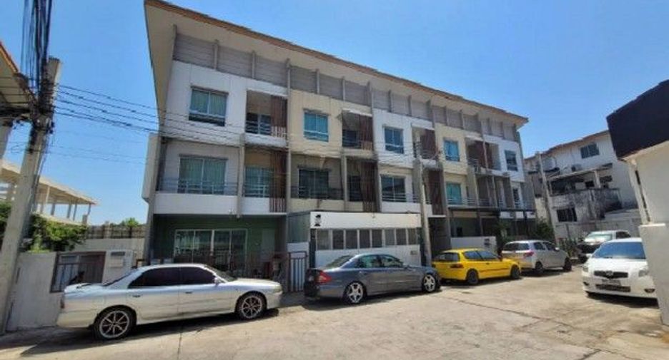 Casa adosada en venta de 1 habitaciones en Bang Bua Thong, Nonthaburi