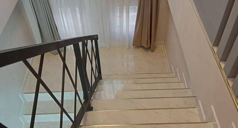 For rent 5 ベッドルーム villa in Bang Lamung, Chonburi