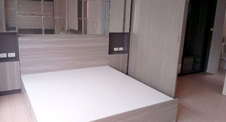 Reihenhaus zum Kauf mit 1 Zimmer in Chom Thong, Bangkok