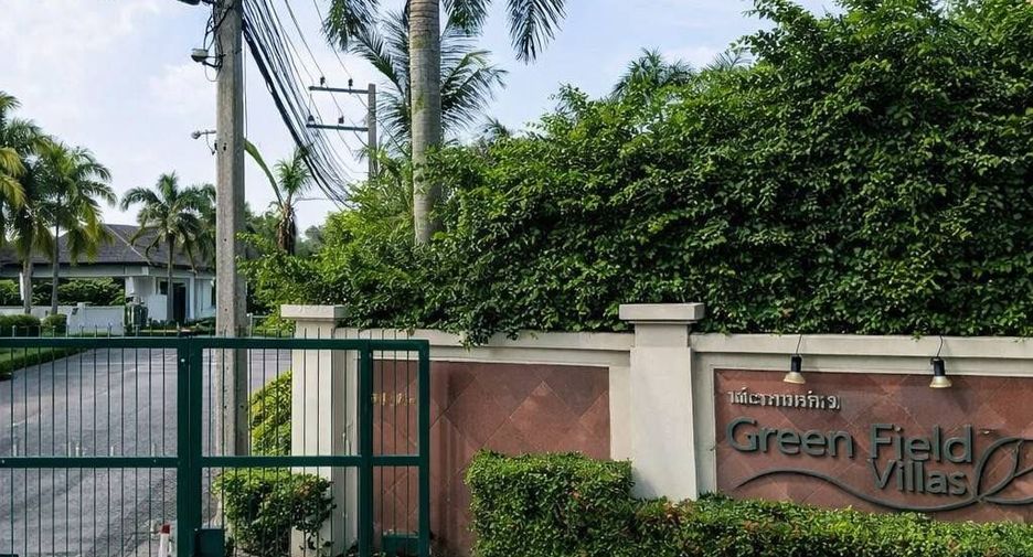 Casa en alquiler de 3 habitaciones en Bang Lamung, Chonburi