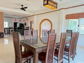Casa en alquiler de 3 habitaciones en Bang Lamung, Chonburi