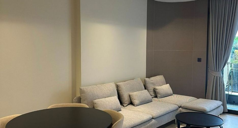 For rent 2 bedrooms condo in Khlong Toei, Bangkok