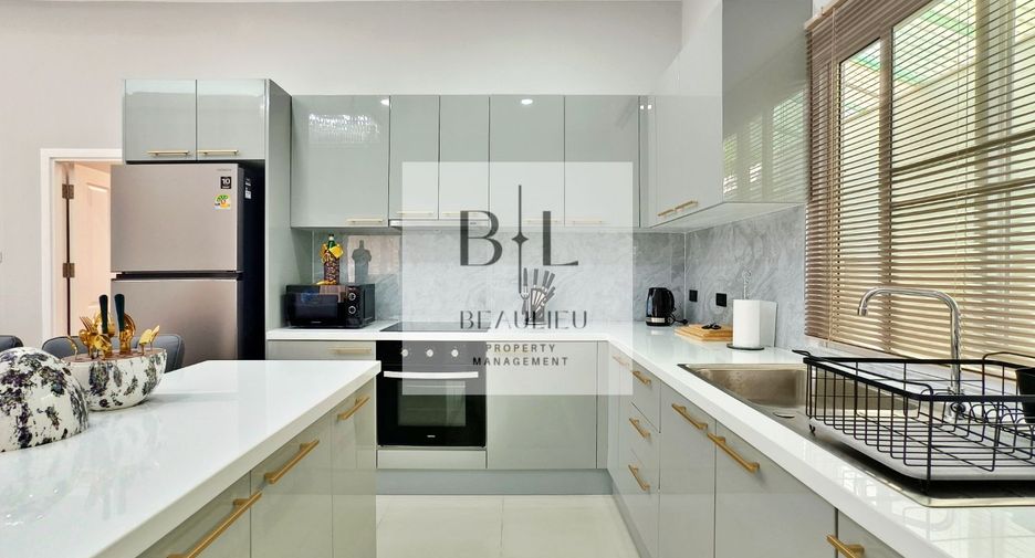 À vendre 3 chambres maison à Bang Lamung, Chonburi