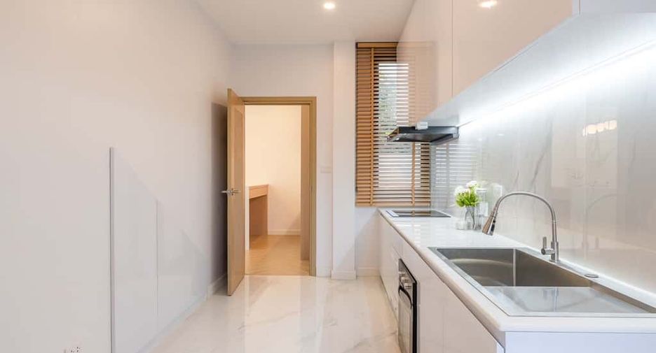 Casa en alquiler de 4 habitaciones en Hang Dong, Chiang Mai