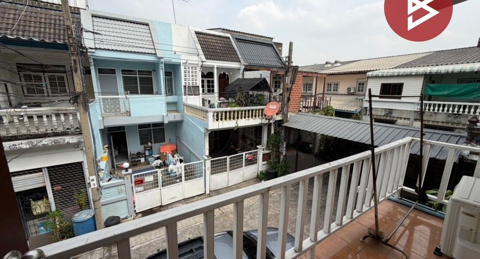 Casa adosada en venta de 2 habitaciones en Chom Thong, Bangkok